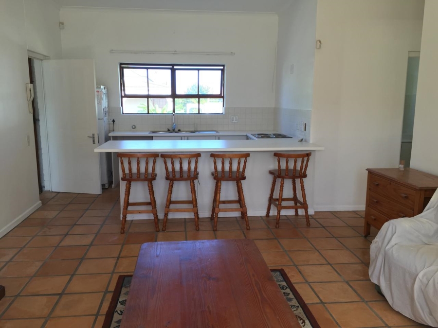 To Let 2 Bedroom Property for Rent in Sandbaai Western Cape